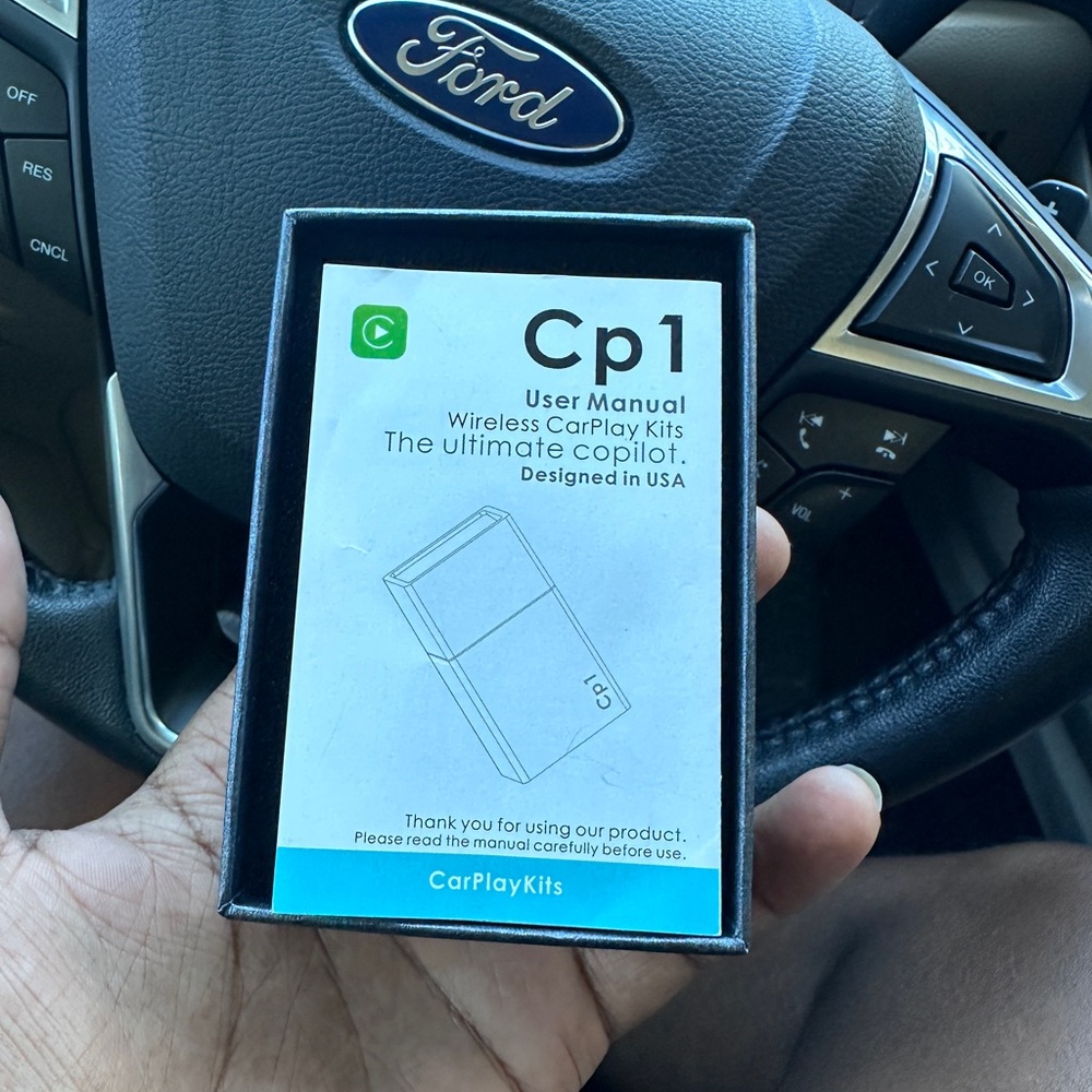 Wireless Carplay Adapter - Picture 2 of 3